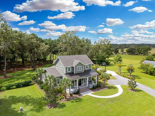3 Acres of Land with Home for Sale in Wadmalaw Island, South Carolina