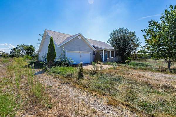 4 Acres of Land with Home for Sale in Seymour, Missouri