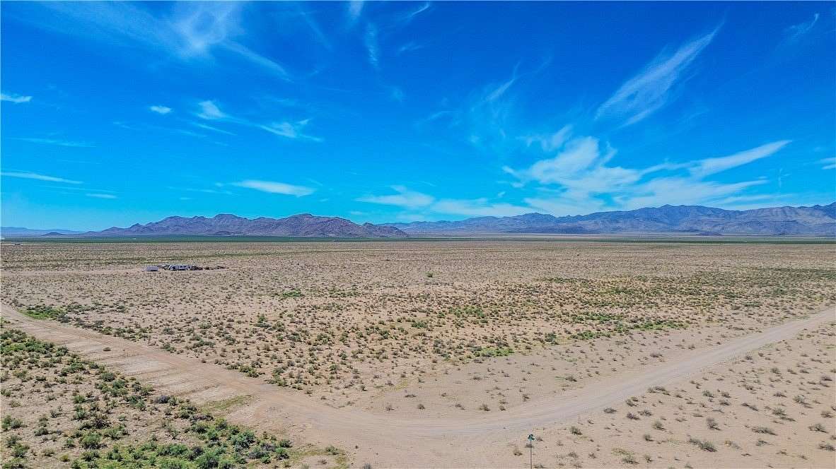 37.8 Acres of Land for Sale in Kingman, Arizona