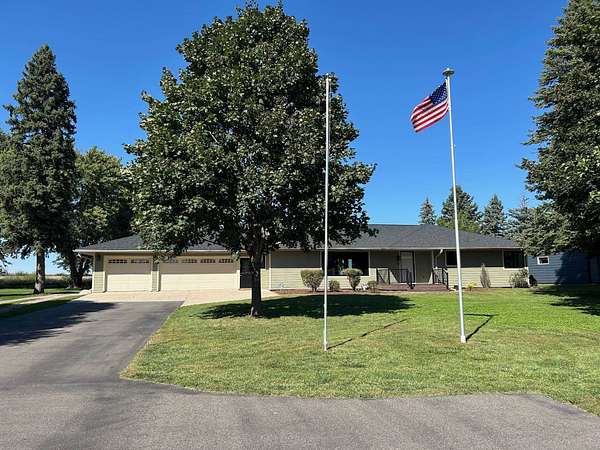2.56 Acres of Land with Home for Sale in Hartley, Iowa