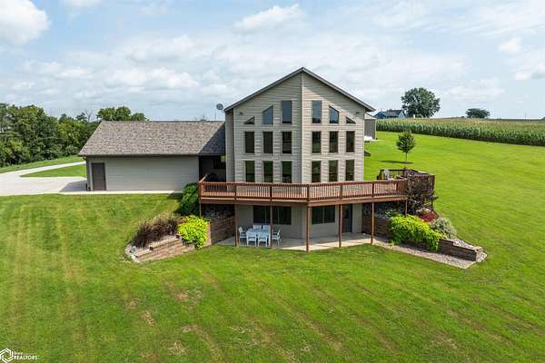 39 Acres of Recreational Land with Home for Sale in Bloomfield, Iowa