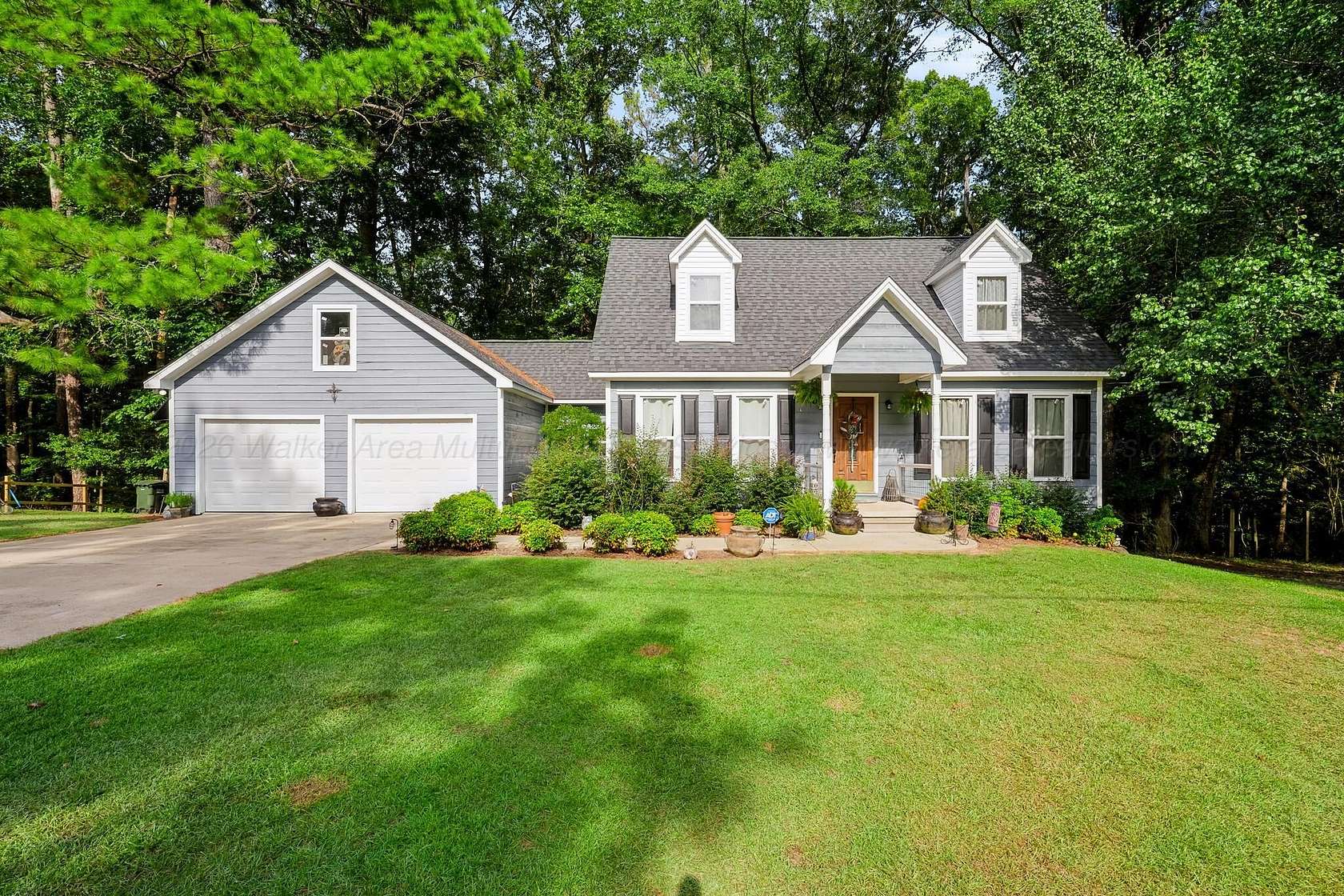 2.7 Acres of Land with Home for Sale in Jasper, Alabama