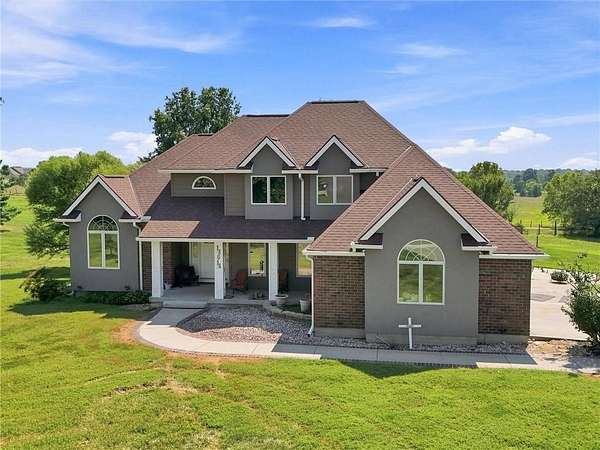3.65 Acres of Land with Home for Sale in Liberty, Missouri