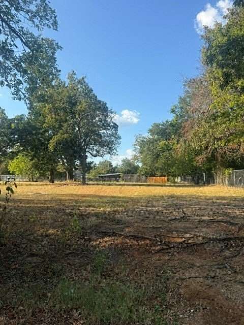 0.53 Acres of Land for Sale in Paris, Texas