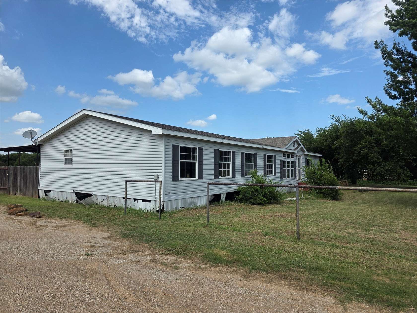 2 Acres of Land with Home for Sale in Jermyn, Texas