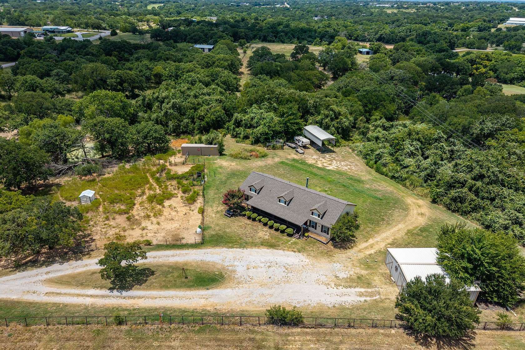 4.7 Acres of Land with Home for Sale in Boyd, Texas