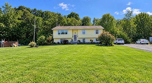 6 Acres of Land with Home for Sale in Wallkill, New York