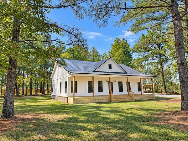 1.53 Acres of Land with Home for Sale in Guntown, Mississippi