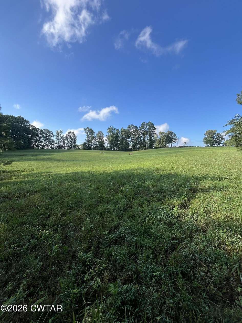 5 Acres of Residential Land for Sale in Wildersville, Tennessee