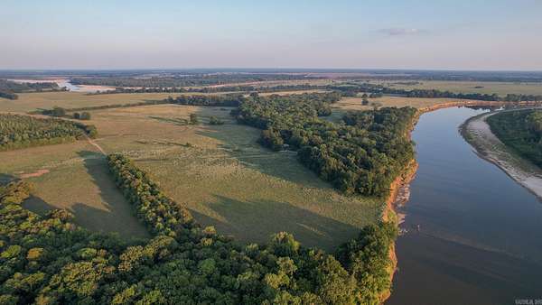 423 Acres of Land for Sale in Ashdown, Arkansas