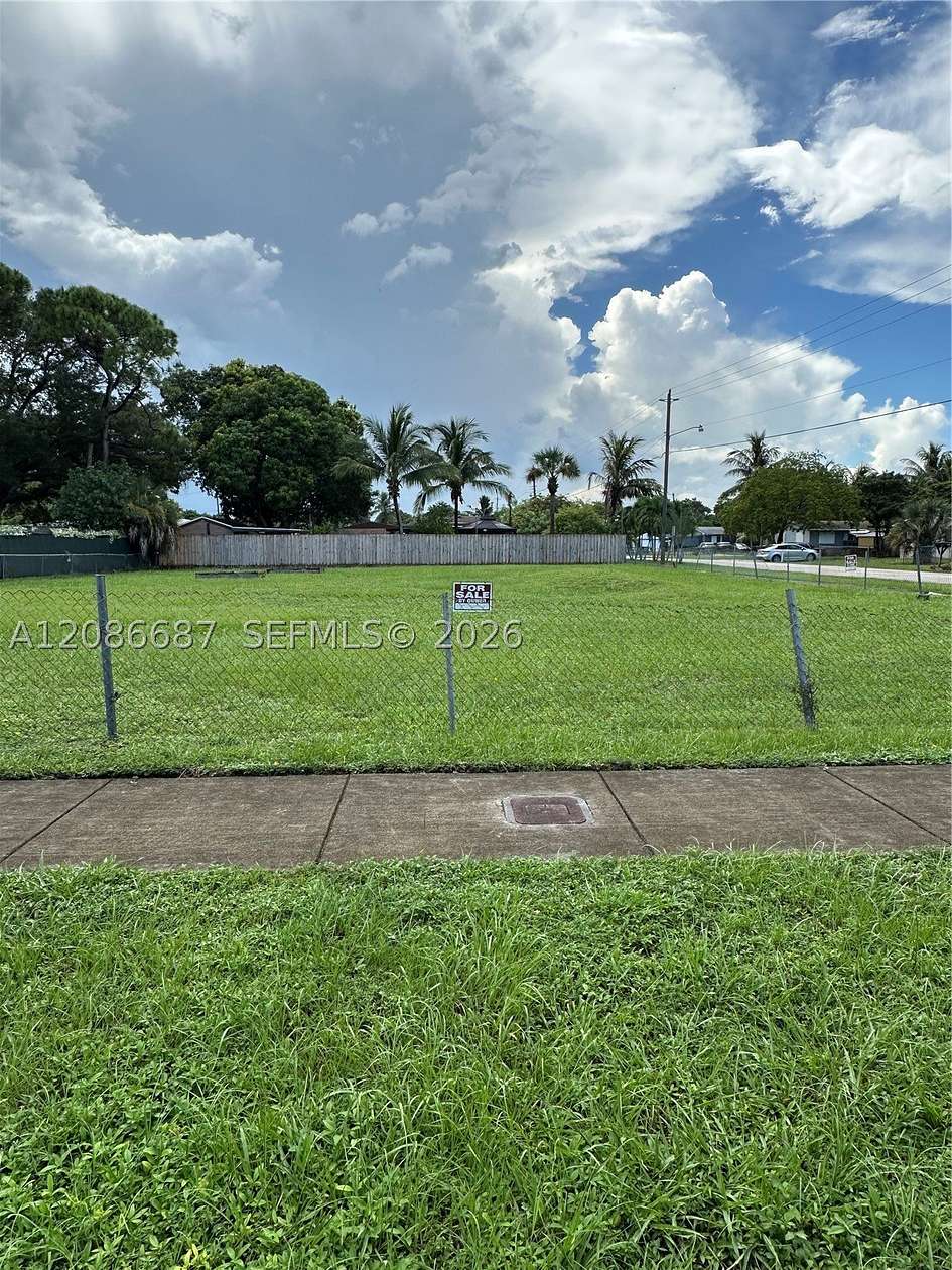 0.32 Acres of Residential Land for Sale in Miami Gardens, Florida