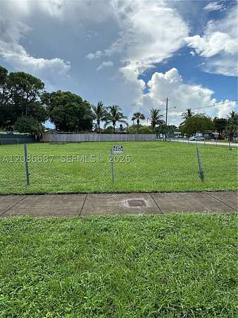 0.32 Acres of Residential Land for Sale in Miami Gardens, Florida