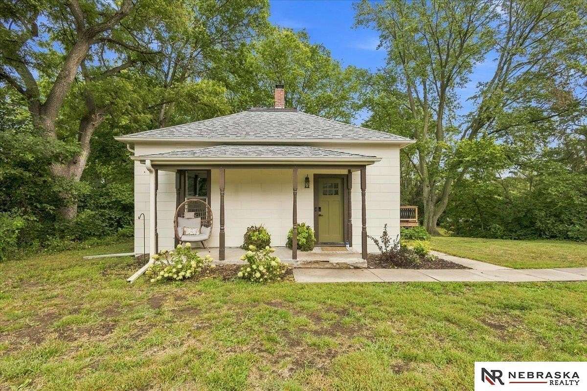 1.6 Acres of Land with Home for Sale in Plattsmouth, Nebraska
