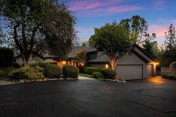 3 Acres of Land with Home for Sale in Redding, California
