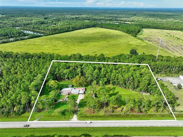 6 Acres of Improved Mixed-Use Land for Sale in Bunnell, Florida