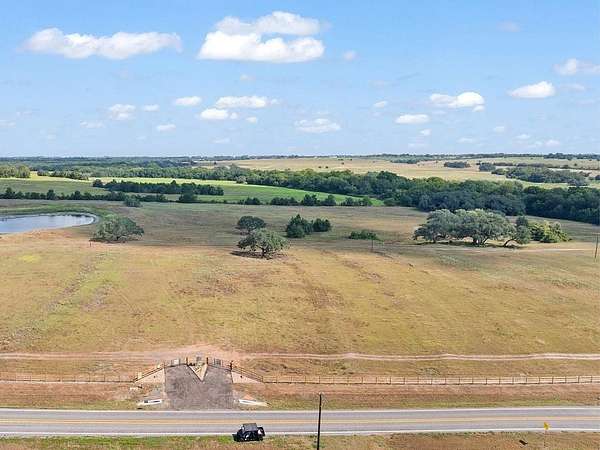 5 Acres of Land for Sale in Schulenburg, Texas