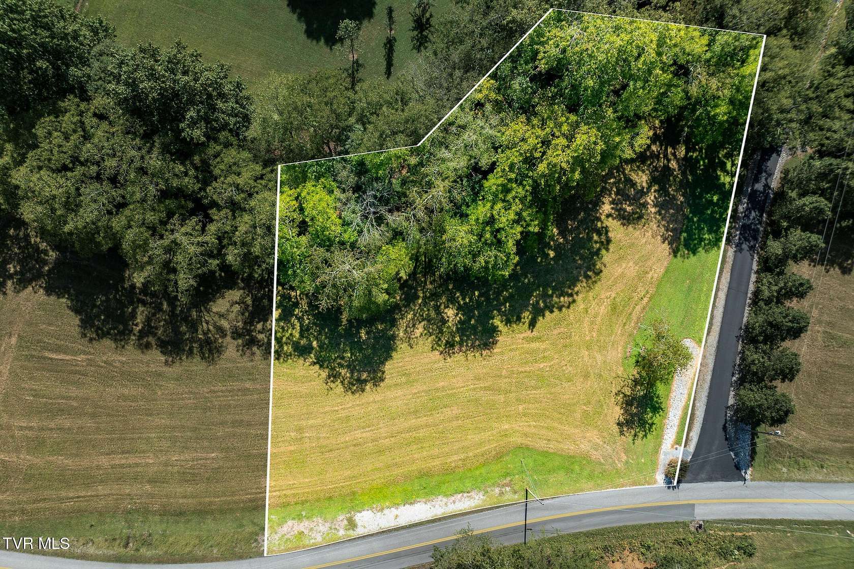 0.82 Acres of Residential Land for Sale in Jonesborough, Tennessee