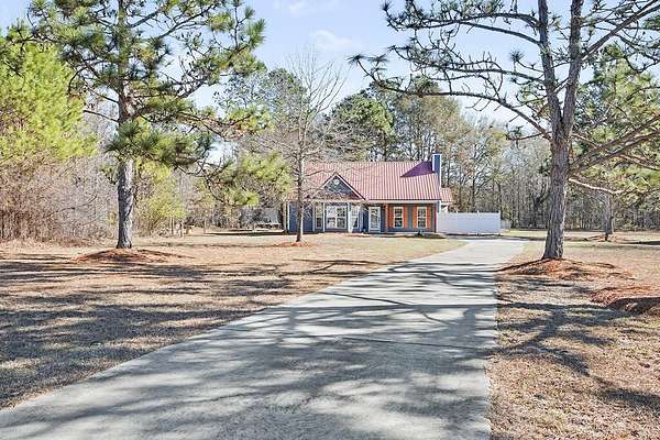 2.89 Acres of Land with Home for Sale in Leesburg, Georgia