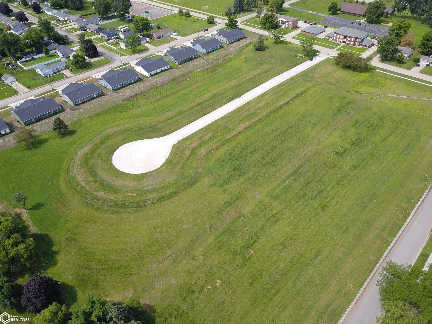 0.33 Acres of Residential Land for Sale in Grinnell, Iowa