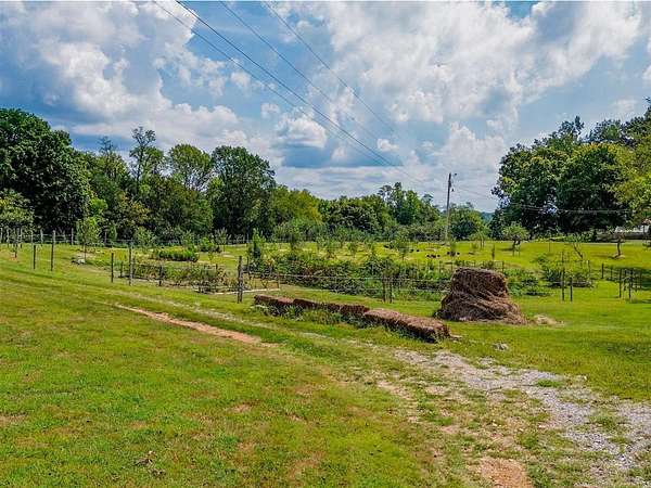 16.8 Acres of Agricultural Land for Sale in Bowling Green, Kentucky