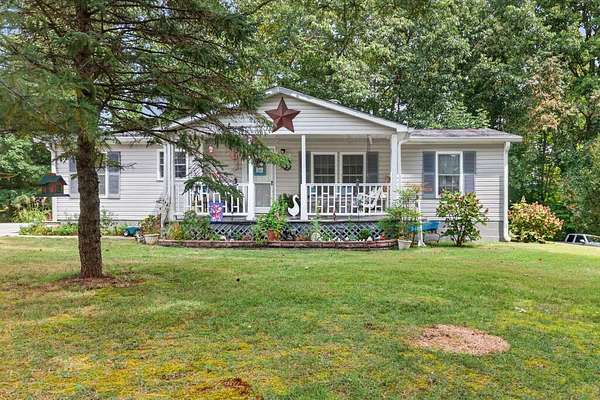 1.5 Acres of Land with Home for Sale in Byrdstown, Tennessee