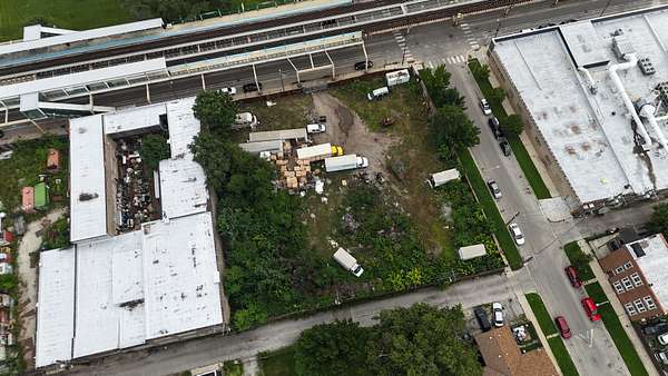0.1 Acres of Land for Sale in Chicago, Illinois