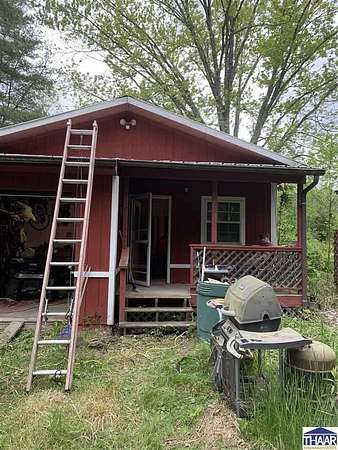 4 Acres of Land with Home for Sale in Nashville, Indiana