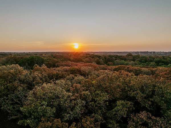 129 Acres of Recreational & Residential Land for Sale in Neodesha, Kansas