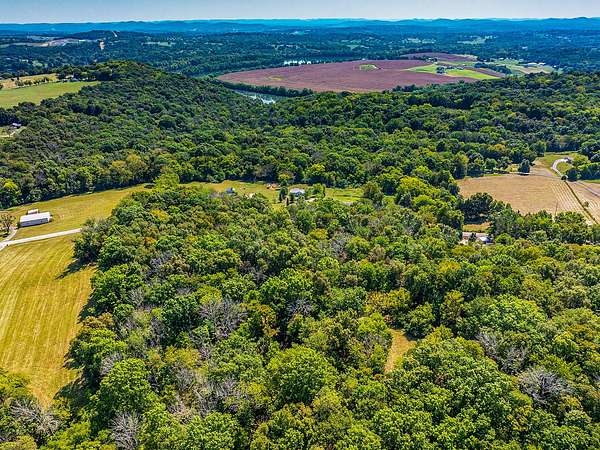 1 Acre of Residential Land for Sale in Hartsville, Tennessee
