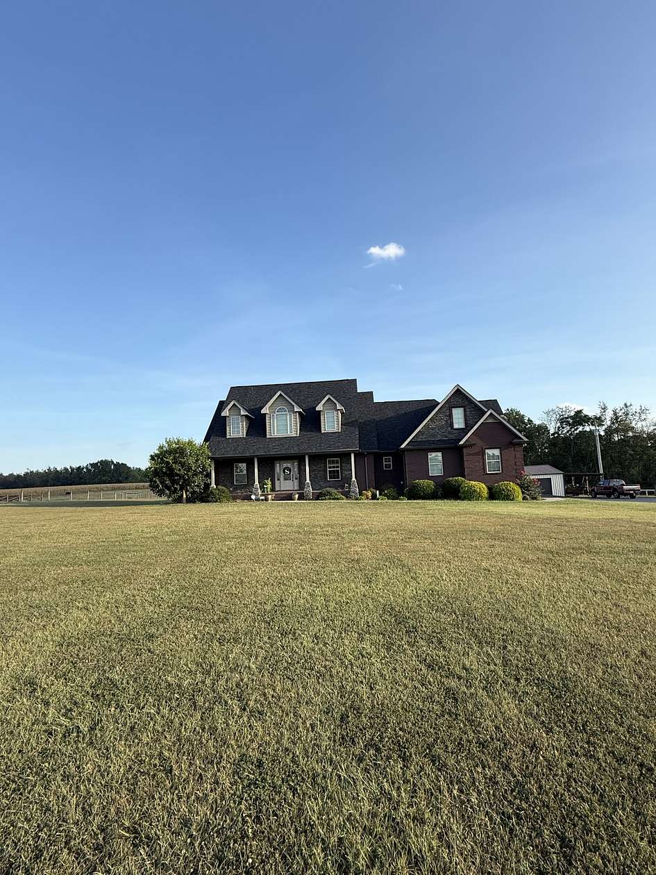 5 Acres of Land with Home for Sale in Lafayette, Tennessee