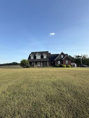 5 Acres of Land with Home for Sale in Lafayette, Tennessee