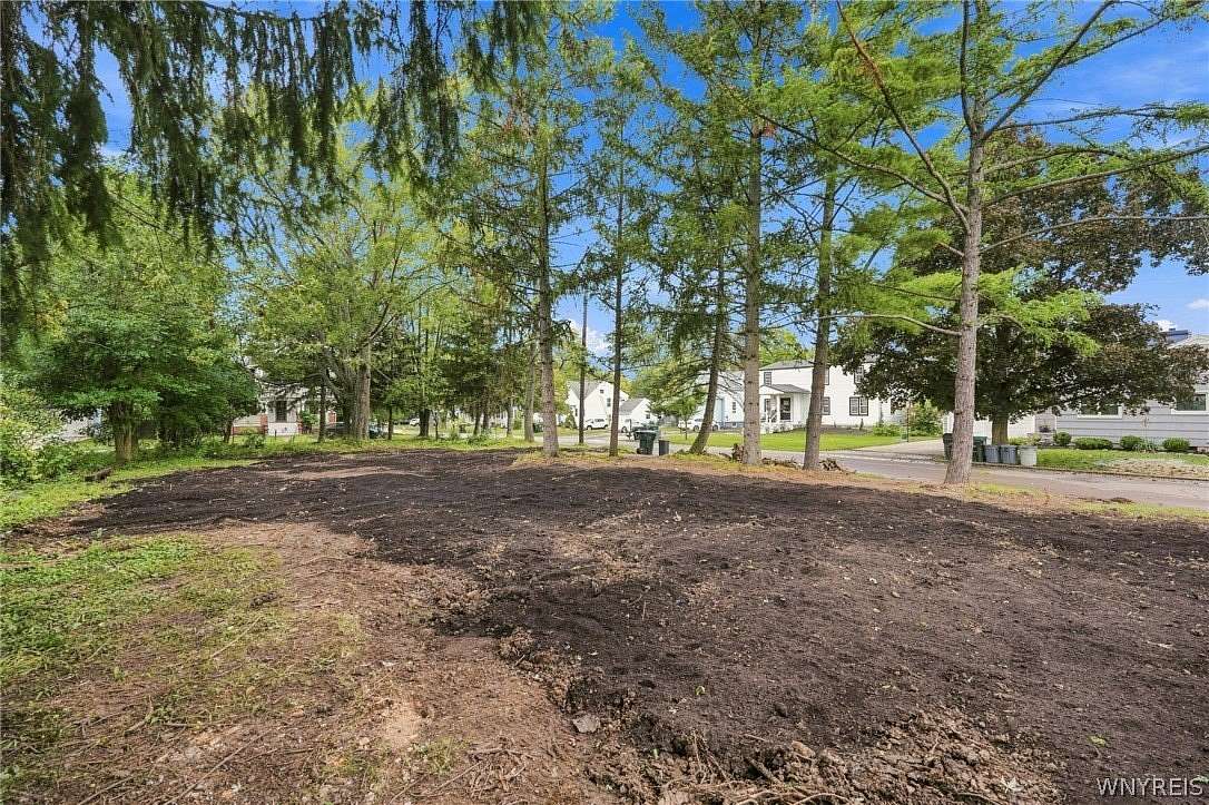 0.13 Acres of Residential Land for Sale in Williamsville, New York
