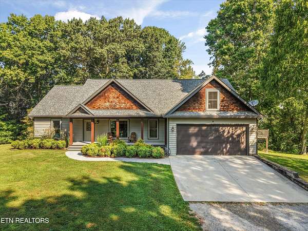 4 Acres of Land with Home for Sale in Knoxville, Tennessee