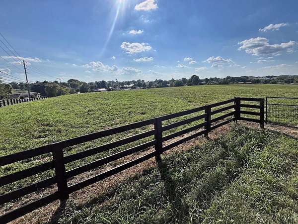 10 Acres of Commercial Land for Sale in Mount Sterling, Kentucky
