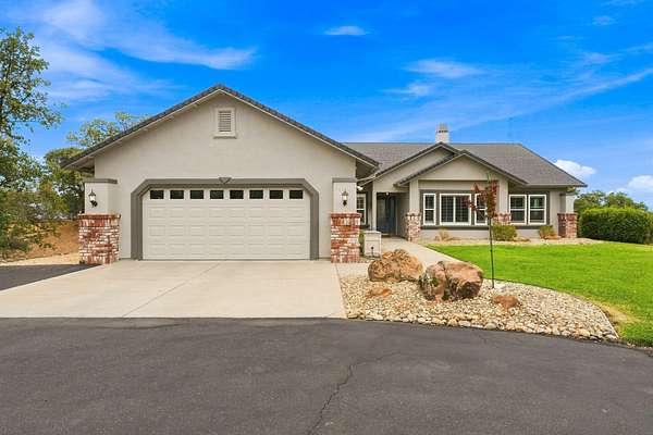 3 Acres of Land with Home for Sale in Red Bluff, California