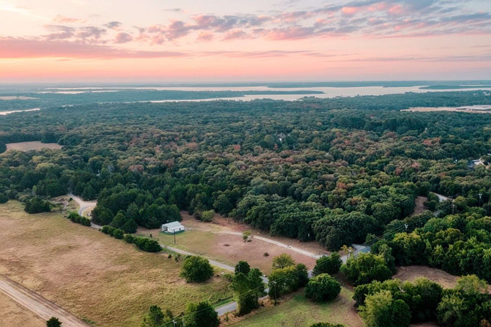 2.5 Acres of Residential Land for Sale in Valley View, Texas