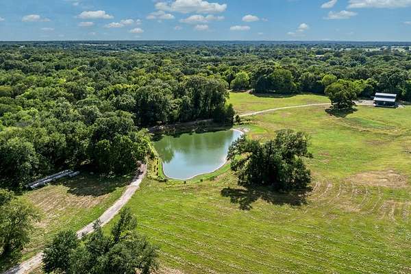 27 Acres of Improved Agricultural Land for Sale in Athens, Texas