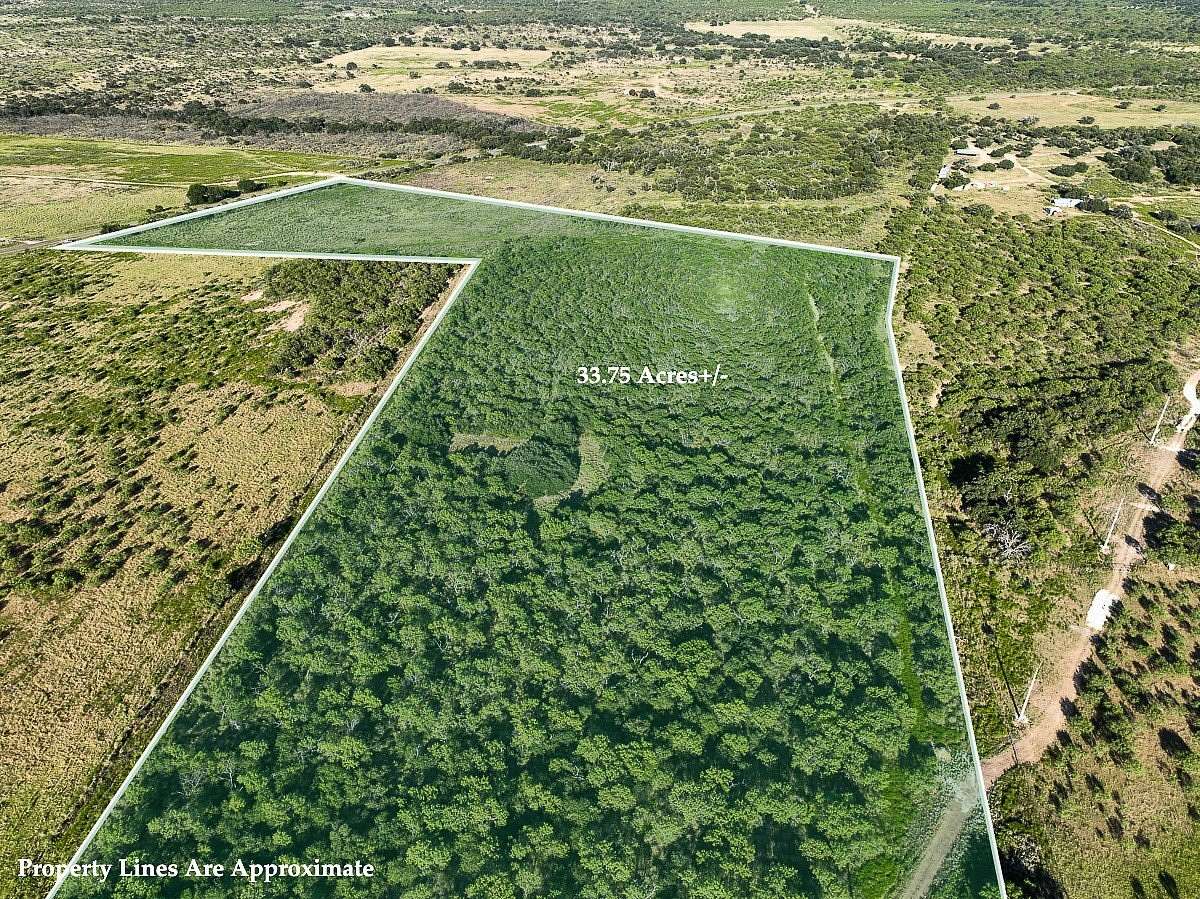33 Acres of Recreational & Residential Land for Sale in Mason, Texas