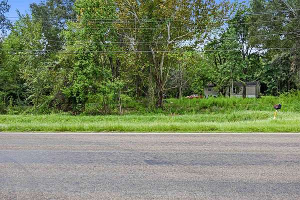 0.35 Acres of Residential Land for Sale in Kirbyville, Texas