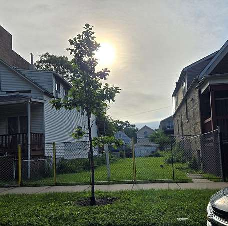 0.07 Acres of Land for Sale in Chicago, Illinois