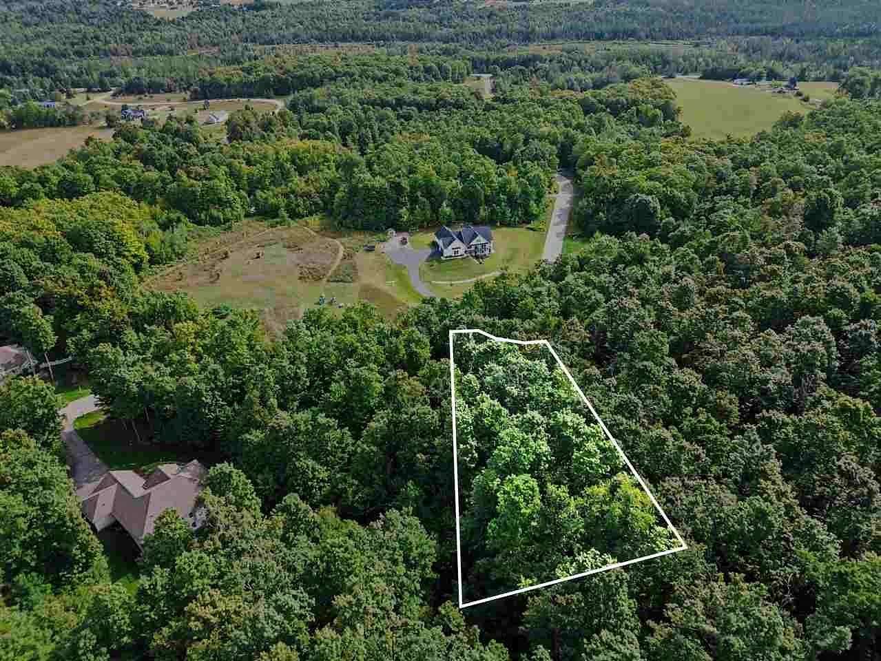 1.2 Acres of Residential Land for Sale in Petoskey, Michigan