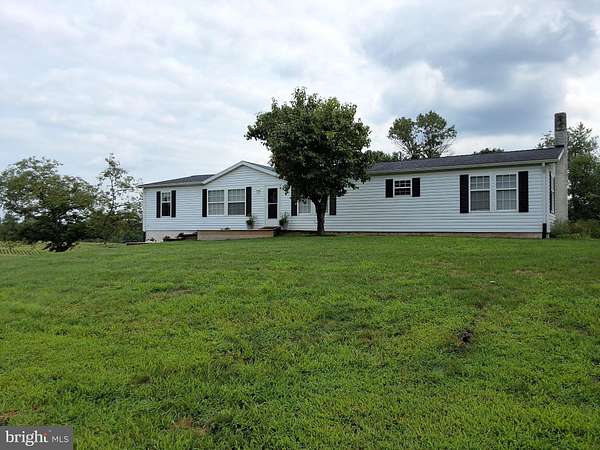 2 Acres of Land with Home for Lease in Manheim, Pennsylvania