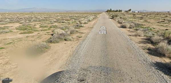 10 Acres of Land for Sale in Lancaster, California