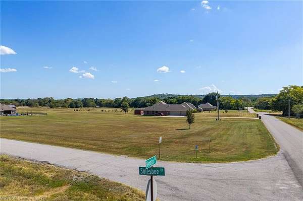 1.5 Acres of Residential Land for Sale in Greenwood, Arkansas