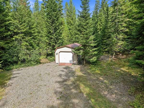 6.4 Acres of Land with Home for Sale in Ione, Washington