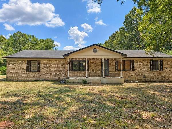 5.5 Acres of Land with Home for Sale in Fayette, Alabama