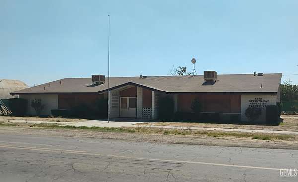 2.48 Acres of Mixed-Use Land for Sale in Shafter, California