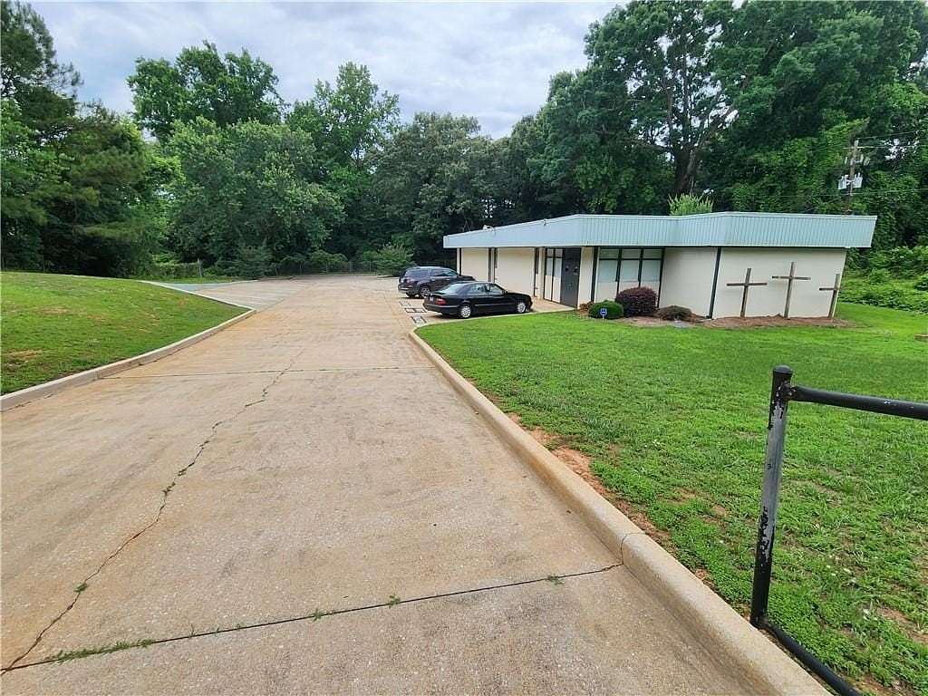 1.89 Acres of Improved Mixed-Use Land for Sale in Decatur, Georgia
