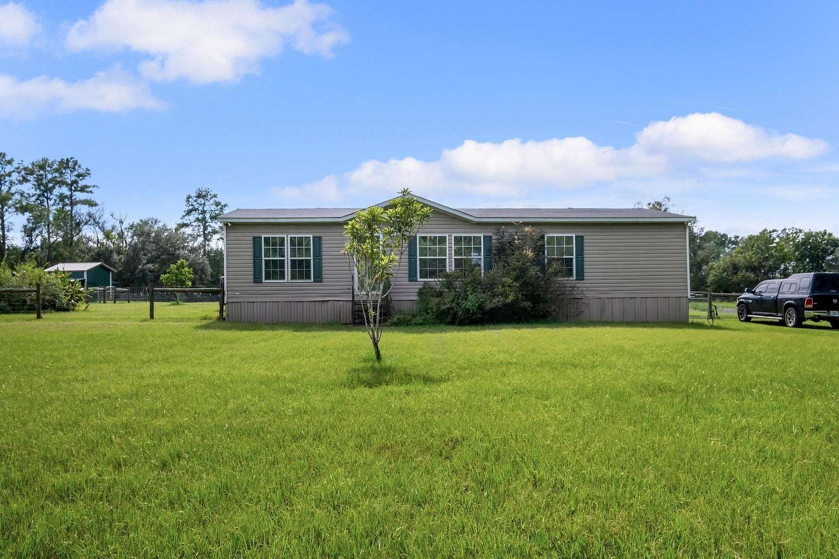 15 Acres of Land with Home for Sale in Monticello, Florida