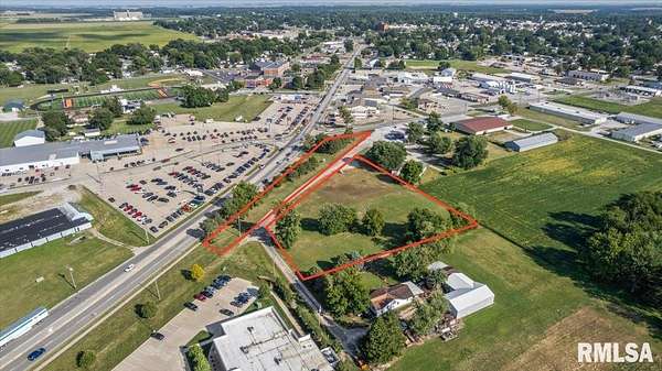 3.36 Acres of Commercial Land for Sale in Taylorville, Illinois